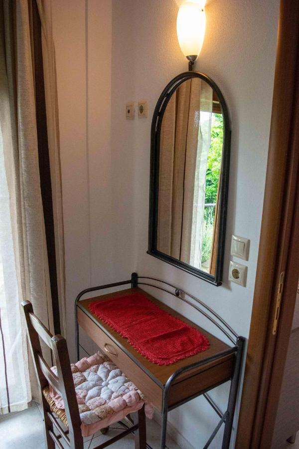 Efi'S Guest House Agios Dimitrios  Ngoại thất bức ảnh